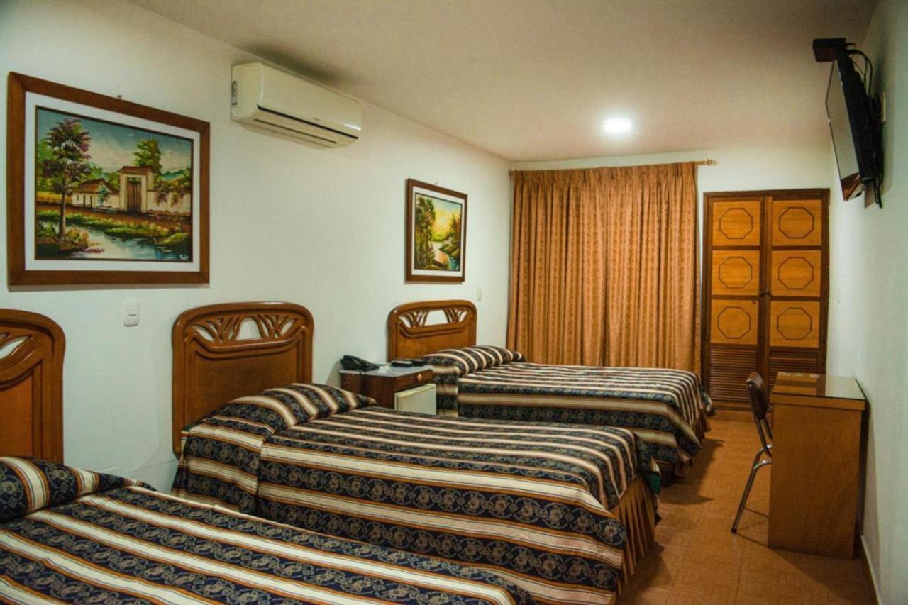 Hotel Chucarima Кукута Екстер'єр фото